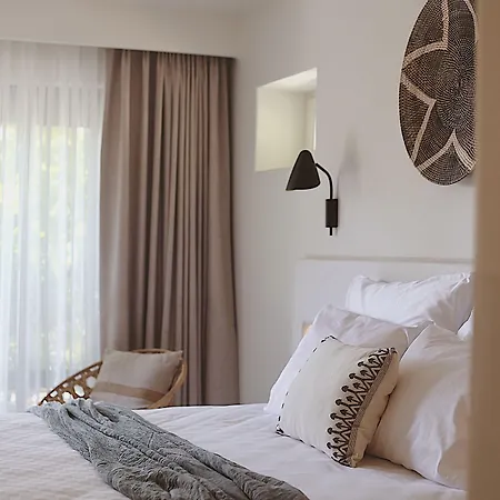Pilos Hotel 3*