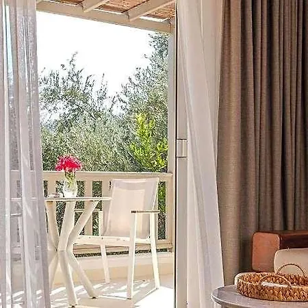 Pilos Hotel