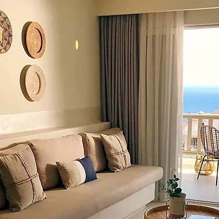 Hotel Pilos